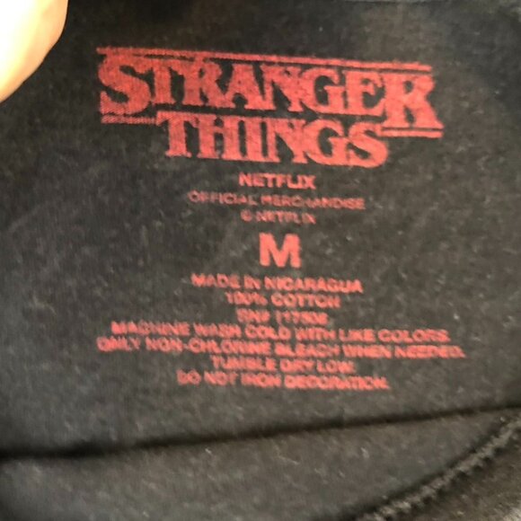 Stranger Things Netflix Mens T-Shirt Medium Bob Deserved Better Black Casual Tee - Picture 3 of 6